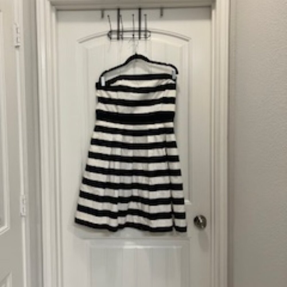 NWT White House Black Market Strapless/Strap  Dress sz 14 W&B